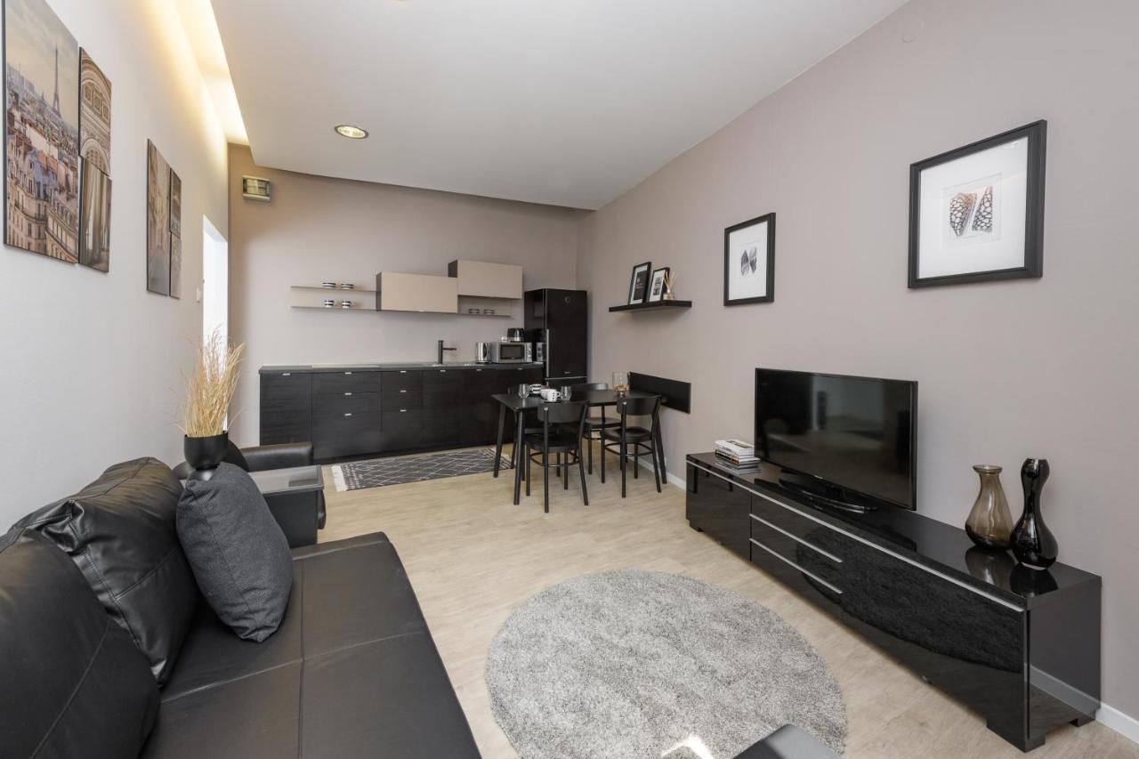 Apartment Napoleon Ljubljana Bagian luar foto