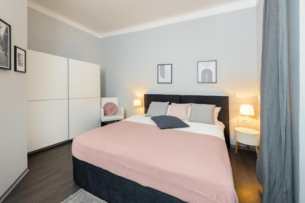Apartment Napoleon Ljubljana Bagian luar foto